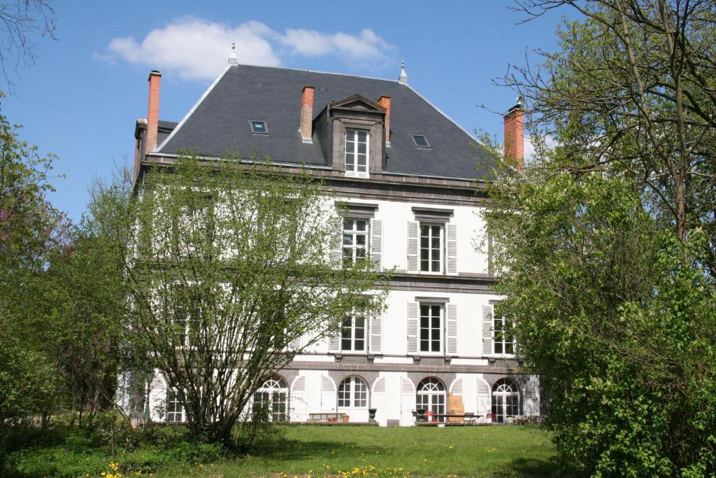 Bed and Breakfast Manoir de la Manantie - Les Collectionneurs à Lezoux Extérieur photo